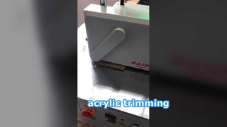 การตัดแต่งอะคริลิค