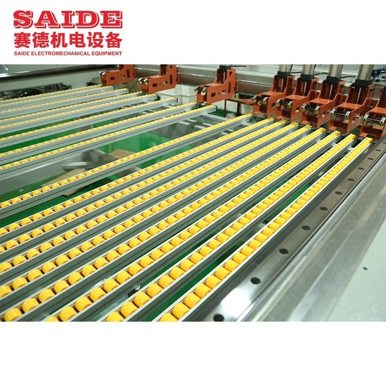 ความละเอียดสูง ความอดทน 0.1mm 2600 เครื่องเจาะโต๊ะสําหรับการตัดอะคริลิคการปลูกไม้