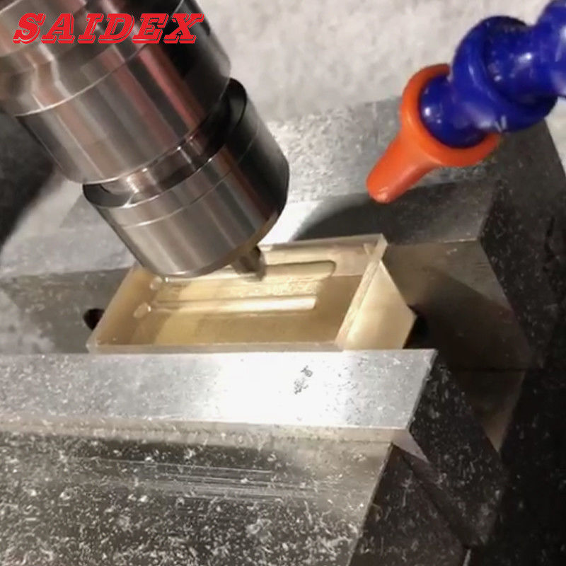 เครื่องเคลือบเพชรอะคริลิกทรงพิเศษ SD650 เครื่องฉลากความเร็วสูง CNC ช่องใน